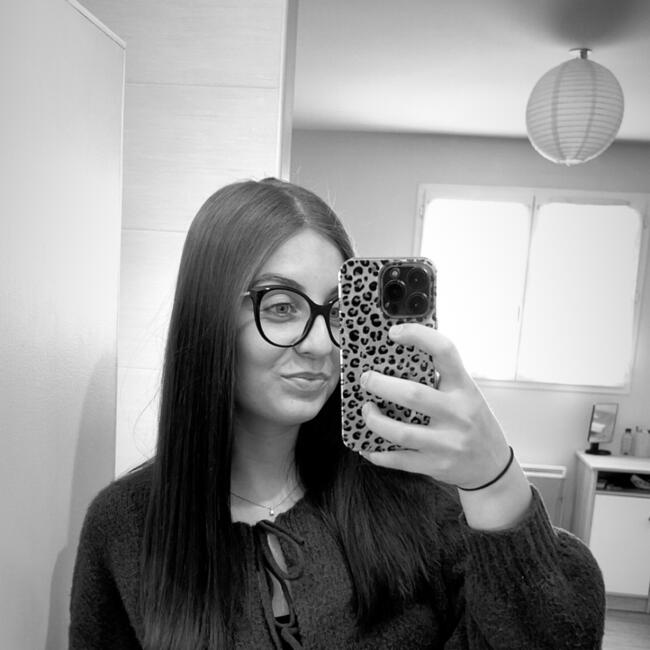 Babysitter in Montauban: Angela