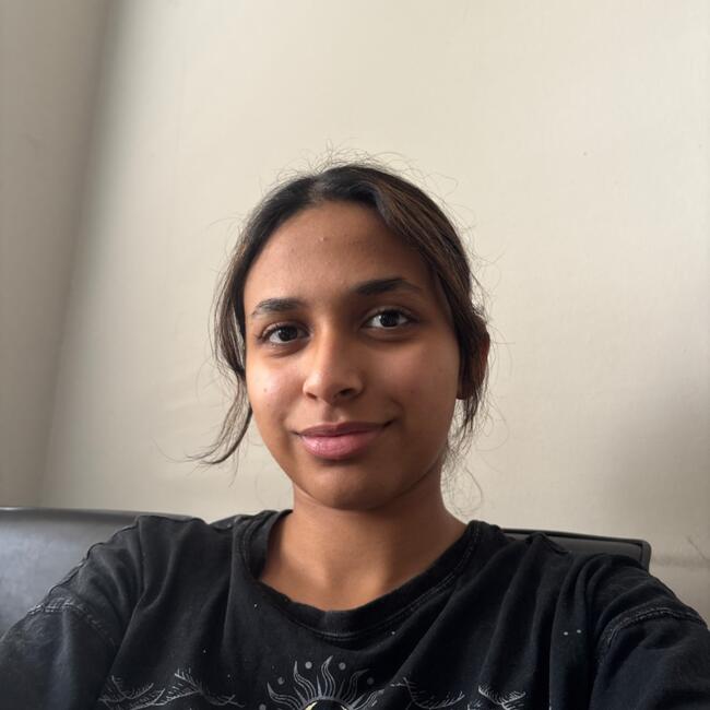 Babysitter in Fords: Jayda