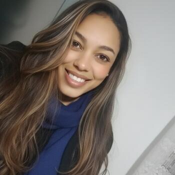 Babá em Pelotas: Lúcia Fernanda