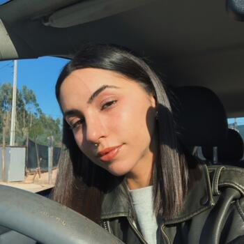 Babysitter em Santa Maria da Feira: Adriana