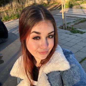 Canguro en Zaragoza: Andreea Catalina