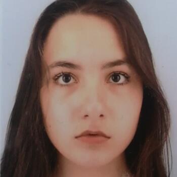 Babysitter in Paris: Mathilde