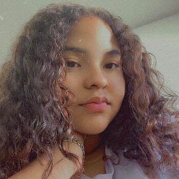 Babysitter in Burgos: Karina