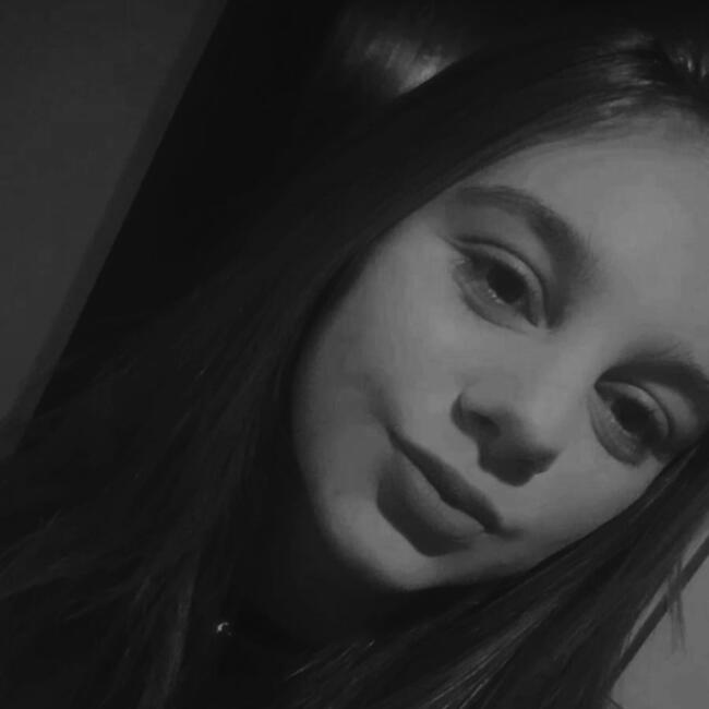 Babysitter in Campo Largo: Luana