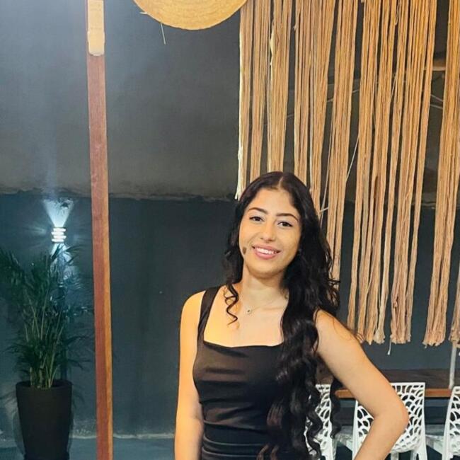 Babysitter em Tavira: Gabrielly