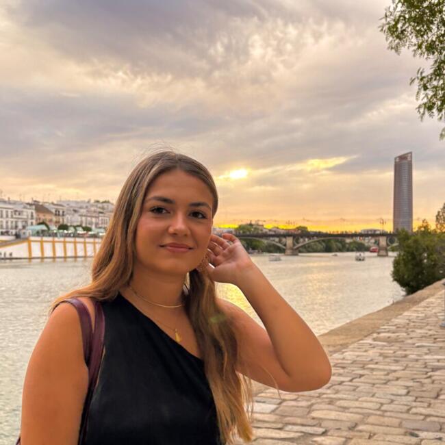 Nanny in Seville: Rocío