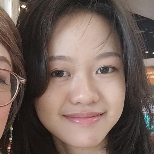 Babysitter in Bandung: Beatrice