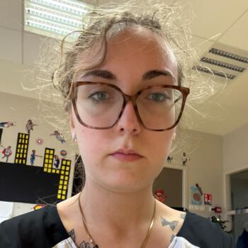 Baby-sitter Tucquegnieux: Alexandra