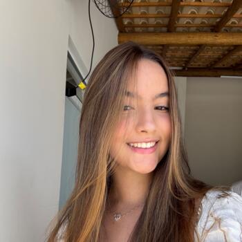 Babysitter in Uberlândia: Laura Vitória