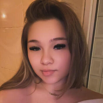 Babysitter in Sabareni: Andreea