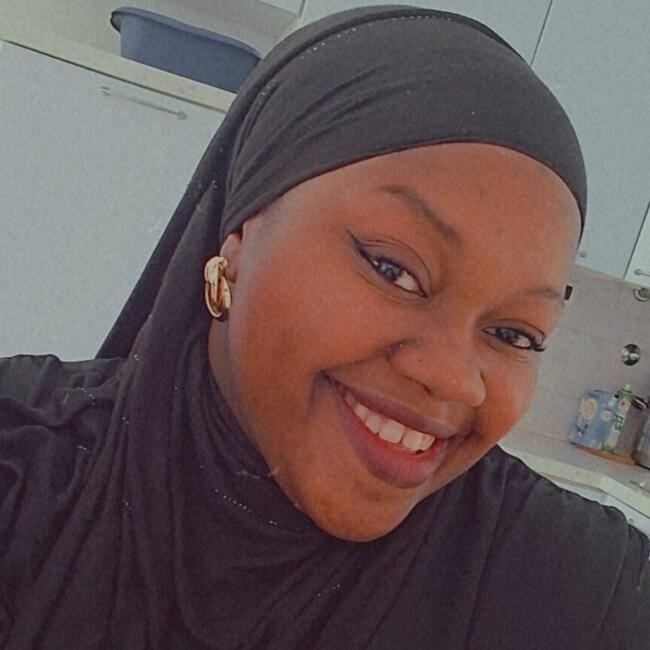 Babysitter in Lyon: Aicha