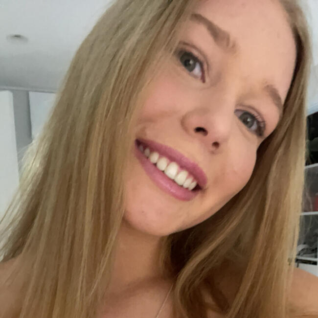 Babysitter in Auckland: Bella