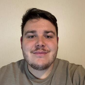 Babysitter in Angers: Adrien