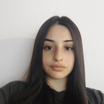 Babysitter in Pilar: Zaira Florencia