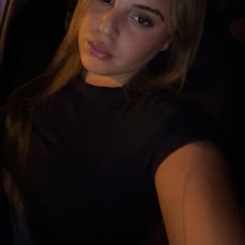 Babysitter in Vinci: Denise