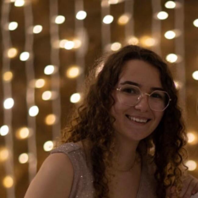 Babysitter in Fully: Soraya