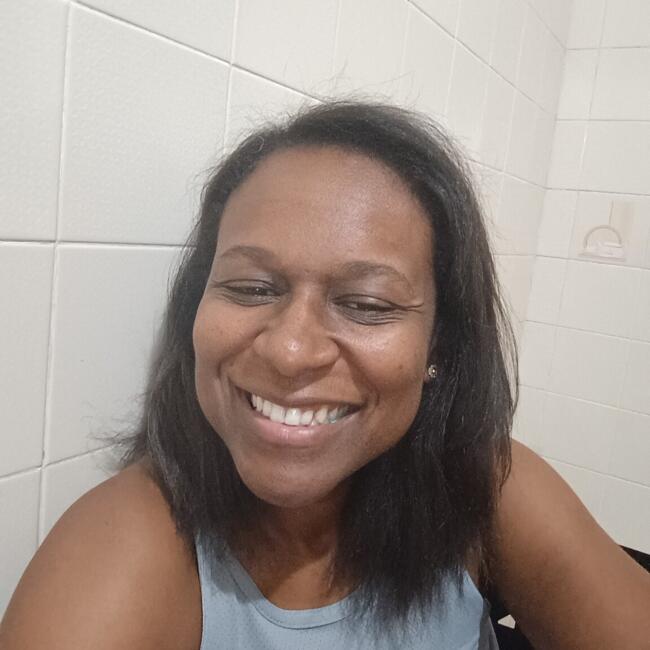 Babysitter in Governador Valadares: Raquel