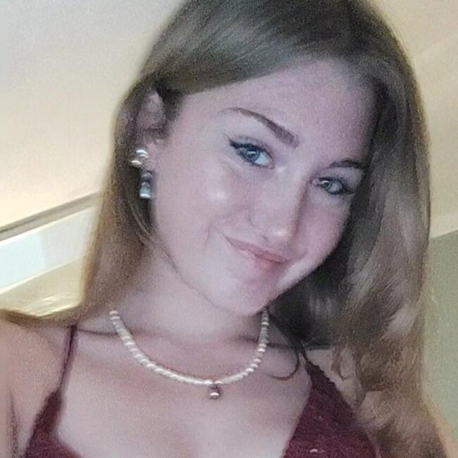 Babysitter in Höhenkirchen-Siegertsbrunn: Marie