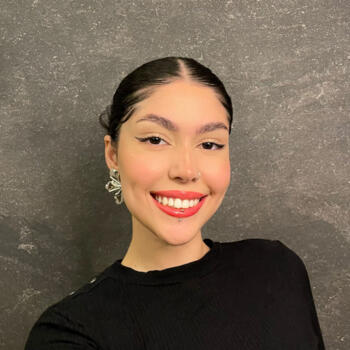 Babysitter Brasília: Isabela Melo