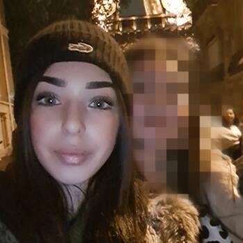 Babysitter in Béziers: Houda