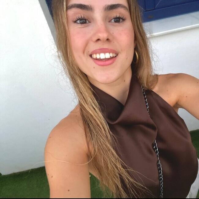 Canguro en Murcia: Claudia