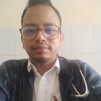 Babysitting job in Guwahati: babysitting job Prianuz