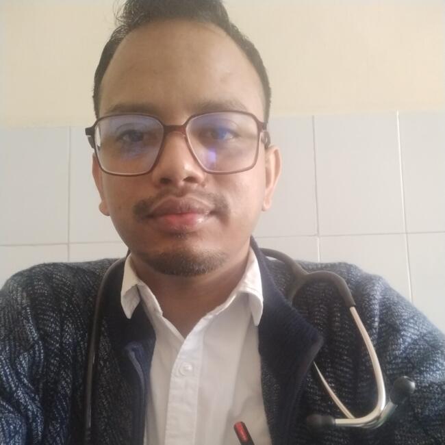 गुवाहाटी में बेबीसिटिंग की नौकरी: Prianuz