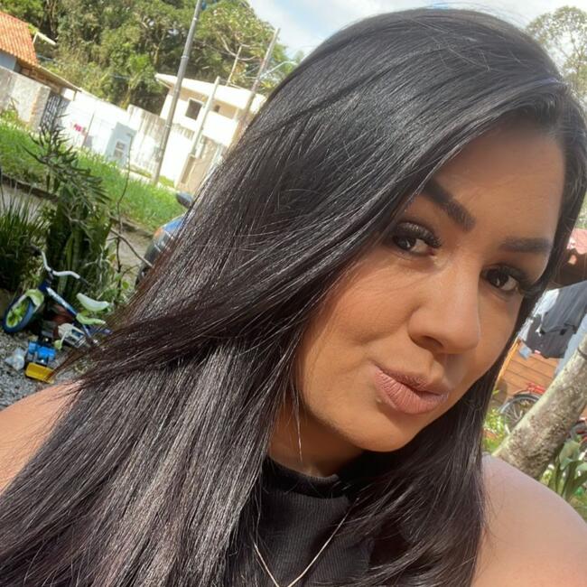 Babá em Balneário Camboriú: Amanda