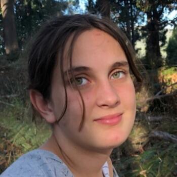 Babysitter in Geeveston: Violet