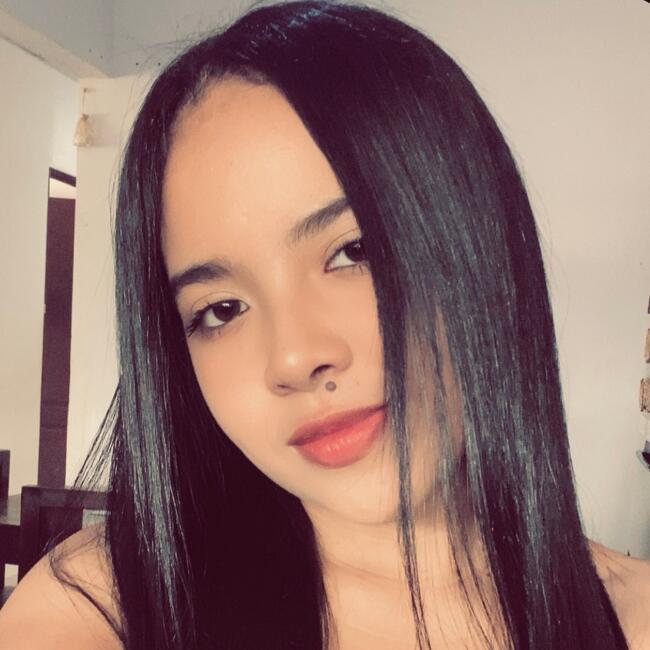 Niñera en David: Saraly