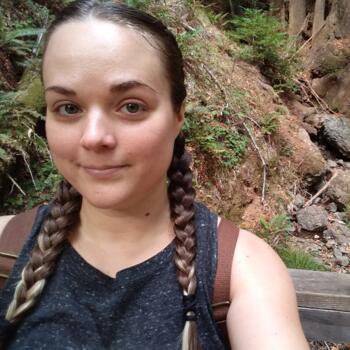 Babysitter in Martinez: Kimberly