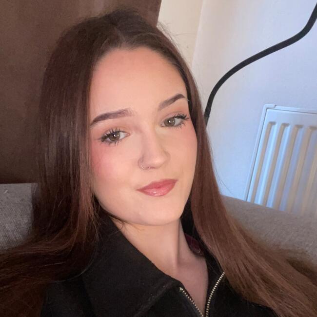 Babysitter in Tubize: Justine