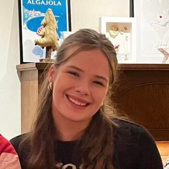 Babysitter in Düren: Maya