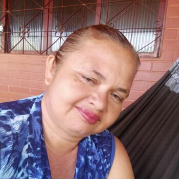 Babysitter Cidade Ocidental: Gilmara