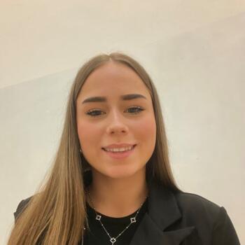 Baby-sitter Wavrechain-sous-Denain: Heline