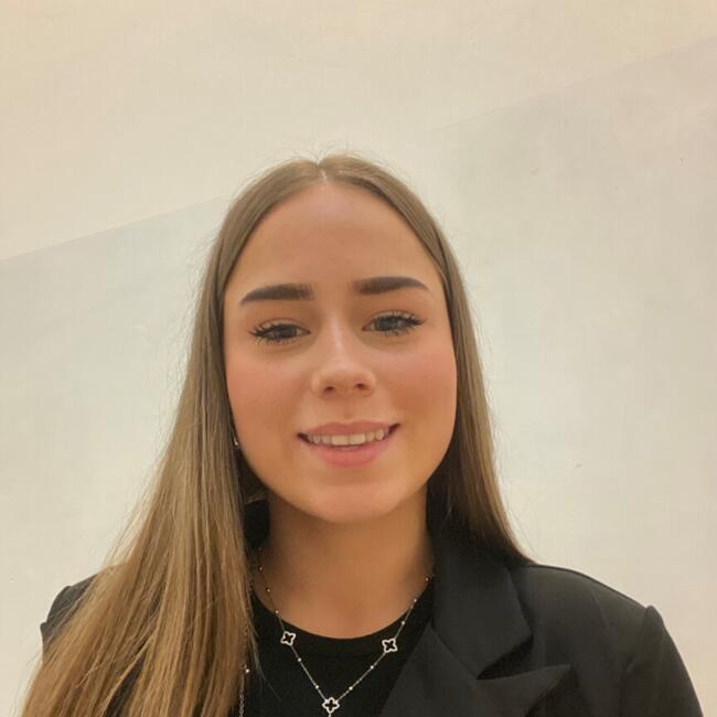 Babysitter in Wavrechain-sous-Denain: Heline