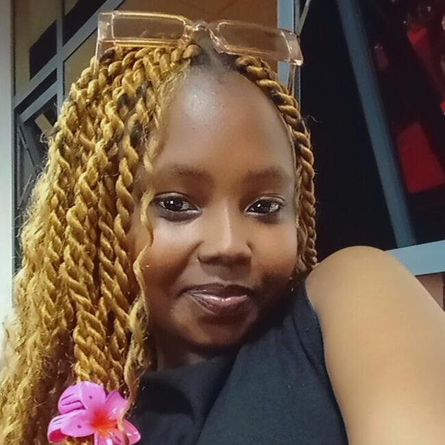 Babysitter in Nairobi: Lynette