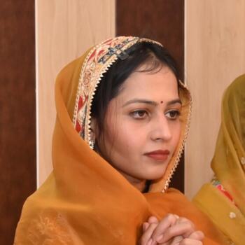 Nanny in Amritsar: Simrandeep