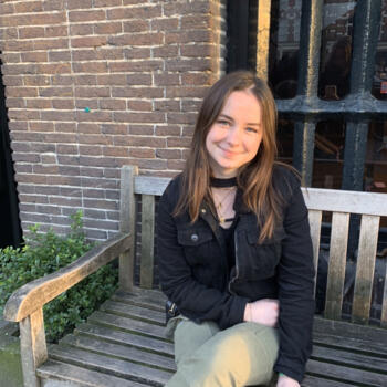 Baby-sitter Cergy: Céline