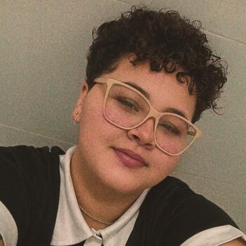 Babysitter in Lins: Aline