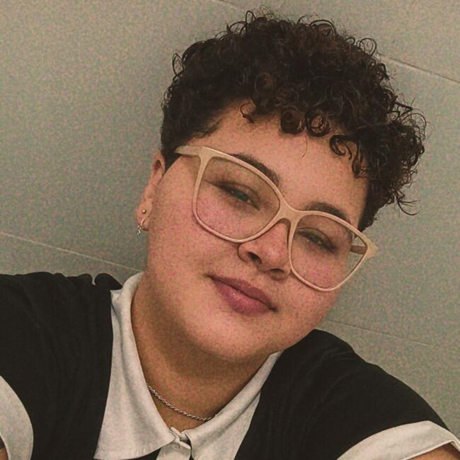Babysitter in Lins: Aline