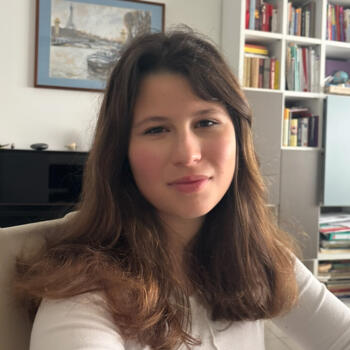 Babysitter in Nice: Olivia