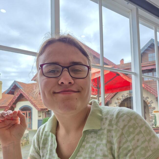 Babysitter in Devonport: Emiliya