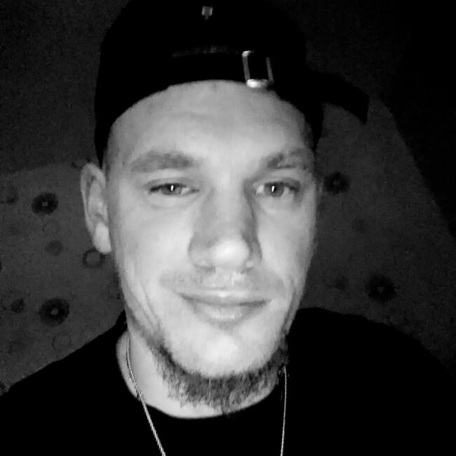 Babysitting job in Issy-l'Évêque: Hélène