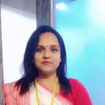 Babysitter in Mumbai: Deepti