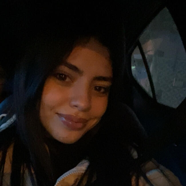 Babysitter in Loos: Nouhaila