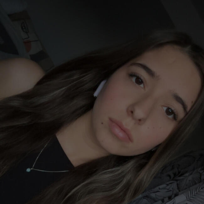 Babysitter in Thaon-les-Vosges: Eva