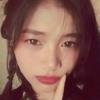 Babysitter in Bandung: Gustiya