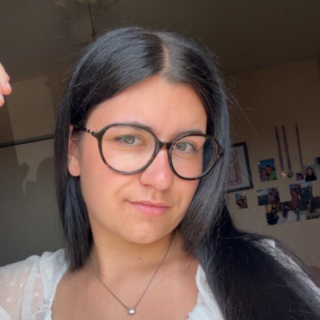 Babysitter in Castelnaudary: Cylia