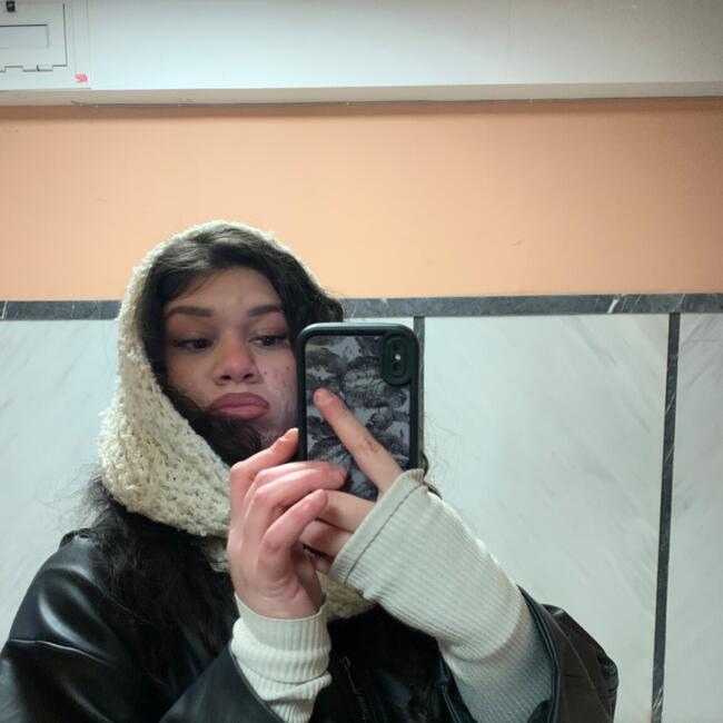 Babysitter in Neapoli, Thessaloniki: Anatoli